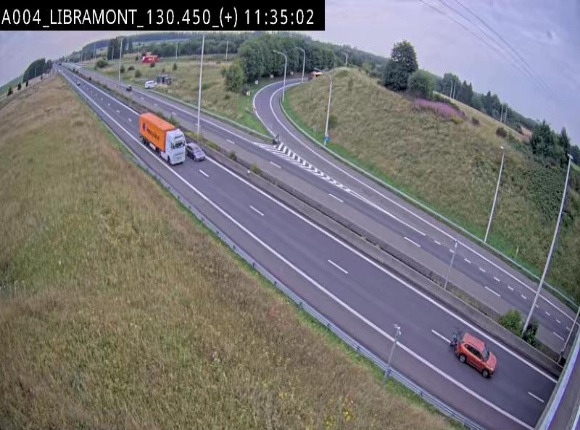 Webcam à Libramont sur l'E411 à la jonction avec la N89 menant vers Bouillon et la France. Vue orientée vers Arlon