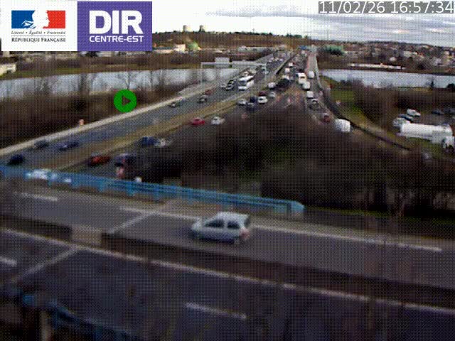 Clone of Caméra de circulation sur A7 à Lyon Perrache vers Marseille, le long du Rhône