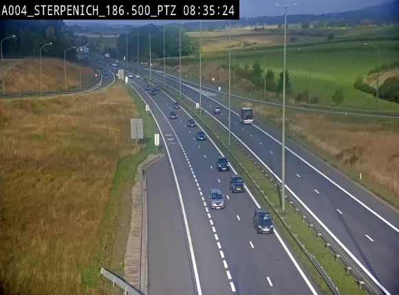 Webcam E411 à Sterpenich en Belgique près de la frontière du Luxembourg. Vue orientée vers Bruxelles