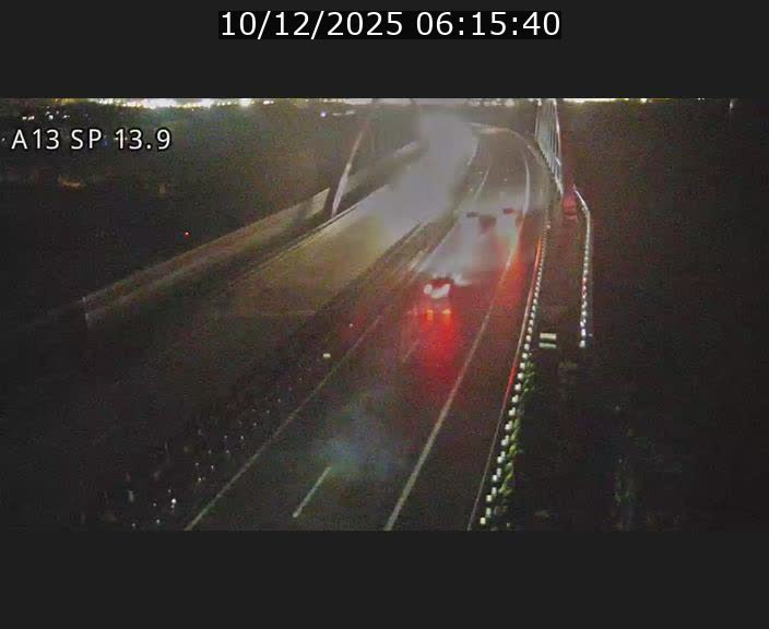 Traffic live webcam Luxembourg Kayl - A13 direction Esch-sur-Alzette/Luxembourg-ville - BK 13.9