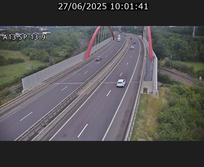Traffic live webcam Luxembourg Kayl - A13 direction Esch-sur-Alzette/Luxembourg-ville - BK 13.9