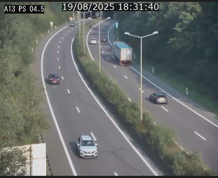 Traffic live webcam Luxembourg Differdange - A13 direction Esch-sur-Alzette - BK 4.5