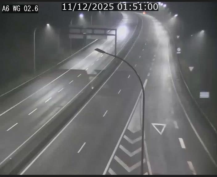 Traffic live webcam Luxembourg Croix de Cessange - A6 - BK 2.6 - direction France/Allemagne