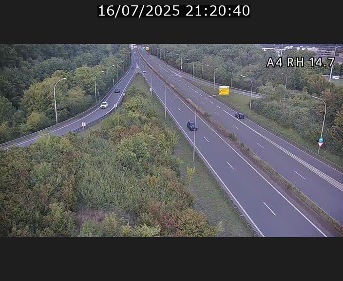 Traffic live webcam Luxembourg Jonction Lankelz - A4 - BK 14.7 - direction Luxembourg