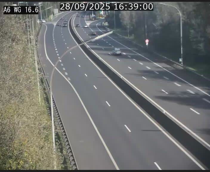 Traffic live webcam Luxembourg Aire de Capellen - A6 - BK 16.6 - direction Luxembourg/France/Allemagne