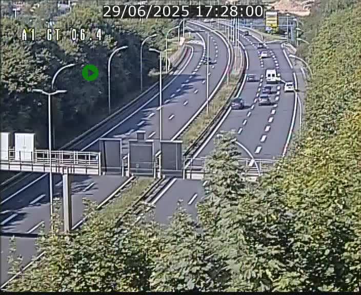 Traffic live webcam Luxembourg Hamm - A1 direction Sandweiler - BK 6.4
