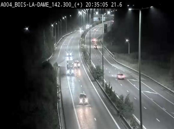 Webcam située entre la sortie 29 Neufchâteau et la jonction avec l'E25 en direction de Liège et Luxembourg