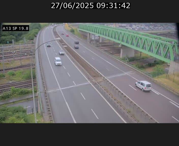 Traffic live webcam Luxembourg Croix de Bettembourg - A13 direction Esch-sur-Alzette - BK 19.8
