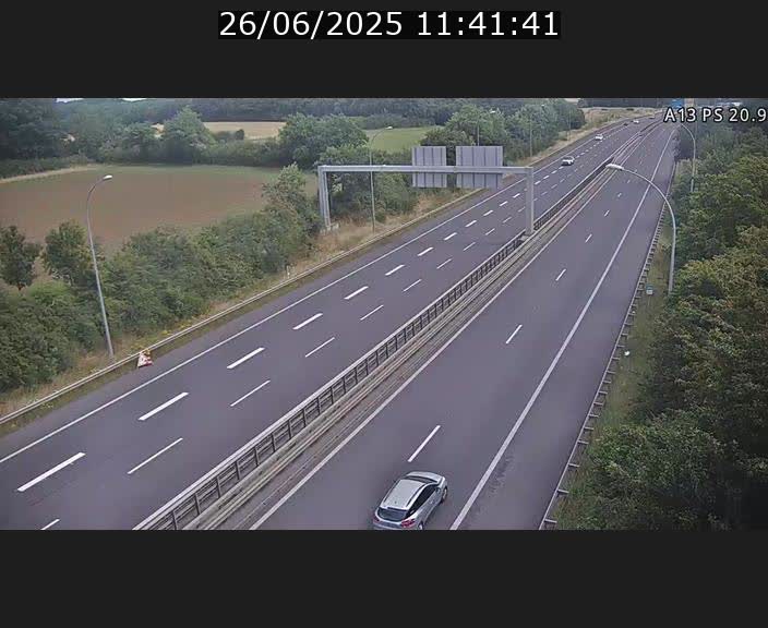 Traffic live webcam Luxembourg Croix de Bettembourg, rond-point d'Hellange - A13 direction Allemagne - BK 20.9