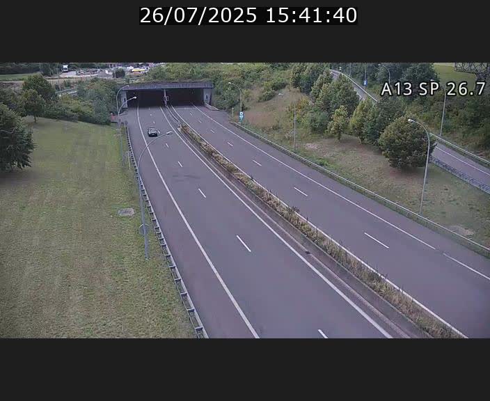 Traffic live webcam Luxembourg Frisange - A13 direction Luxembourg-ville - BK 26.7