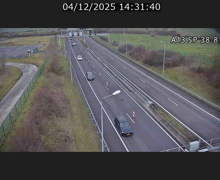 Webcam autoroute A13 à l'entrée ouest du tunnel Markusbierg à Schengen. Vue orientée vers le tunnel et l'Allemagne