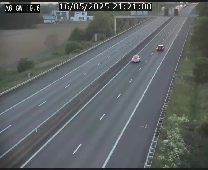 Traffic live webcam Luxembourg - Steinfort - A6 - BK 19.6 - direction Belgique
