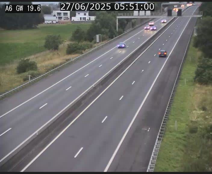 Traffic live webcam Luxembourg - Steinfort - A6 - BK 19.6 - direction Belgique