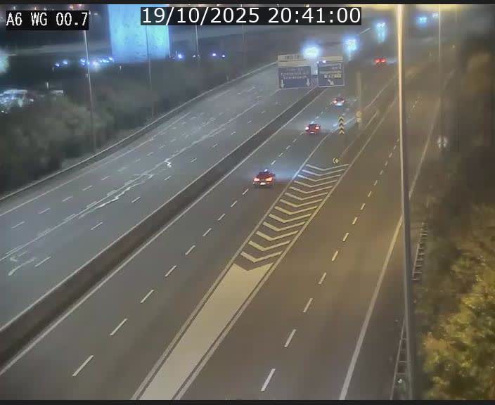 Traffic live webcam Luxembourg Croix de Cessange - A6 - BK 0.7 - direction A3 France