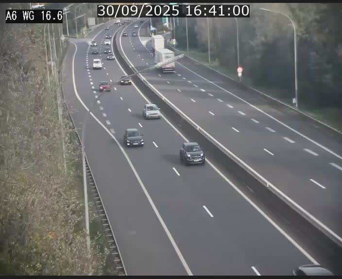 Traffic live webcam Luxembourg Aire de Capellen - A6 - BK 16.6 - direction Luxembourg/France/Allemagne