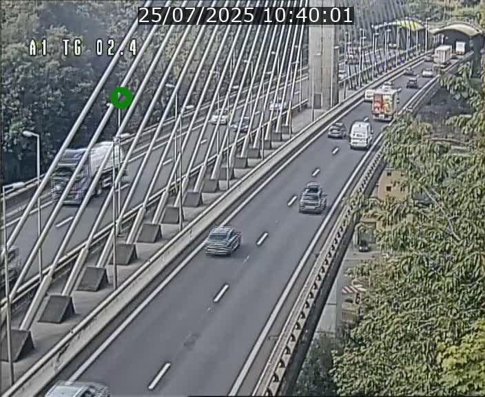 Traffic live webcam Luxembourg Sandweiler - A1 direction Luxembourg-ville - BK 2.4