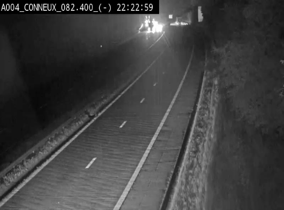 Webcam sur l'E411 avant les sorties 20 menant à Ciney, Dinant et Achêne. Vue orientée vers Namur