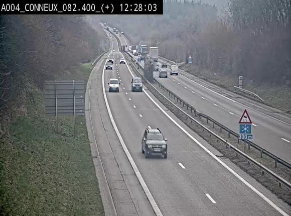 Webcam à hauteur de Conneux sur l'E411 en direction du sud de la Belgique