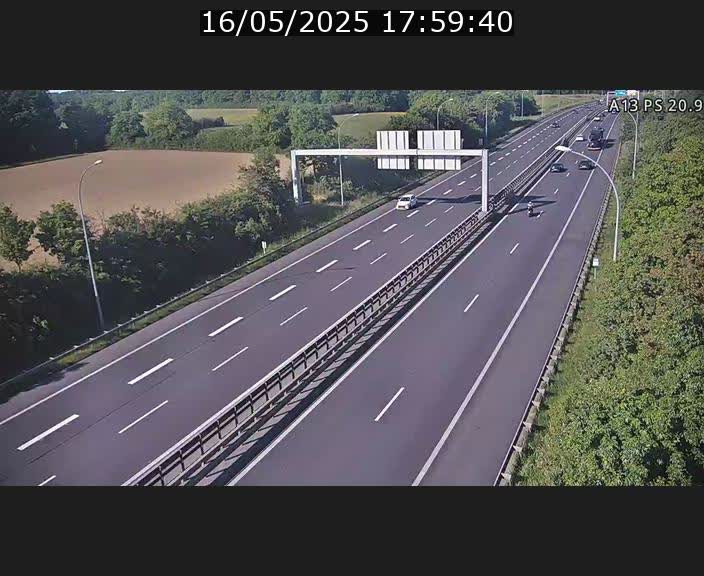 Traffic live webcam Luxembourg Croix de Bettembourg, rond-point d'Hellange - A13 direction Allemagne - BK 20.9