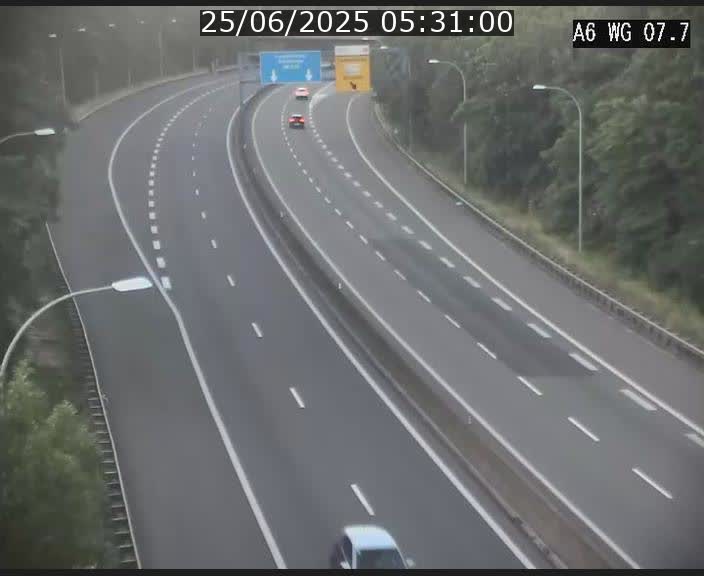 Traffic live webcam Luxembourg - Bridel - A6 - BK 7.7 - direction Belgique