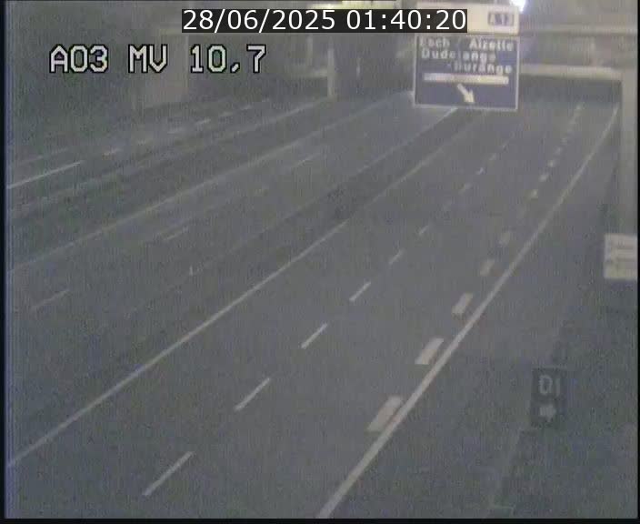 Traffic live webcam Luxembourg Croix de Bettembourg - A3 - BK 10.7 - direction France