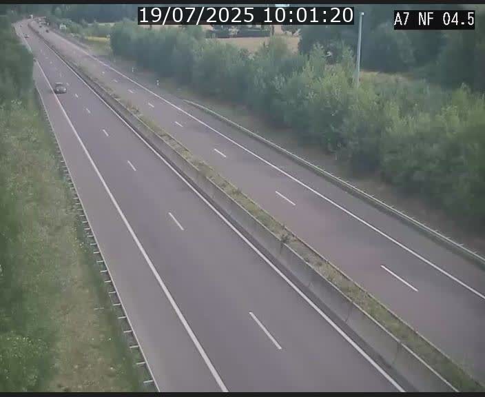 Caméra autoroute Luxembourg A7 - Passage à gibier Rëngelbour - direction Tunnel Grouft