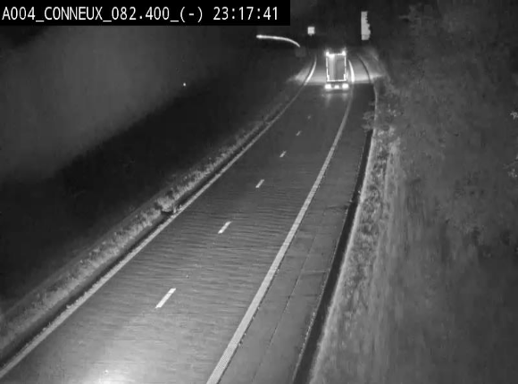 Webcam sur l'E411 avant les sorties 20 menant à Ciney, Dinant et Achêne. Vue orientée vers Namur