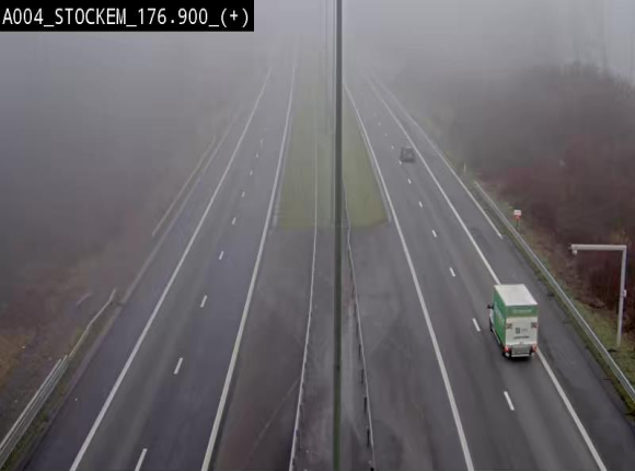 Webcam au-dessus de l'E411 sur la N83 à hauteur de la sortie Stockem. Vue orientée vers Arlon