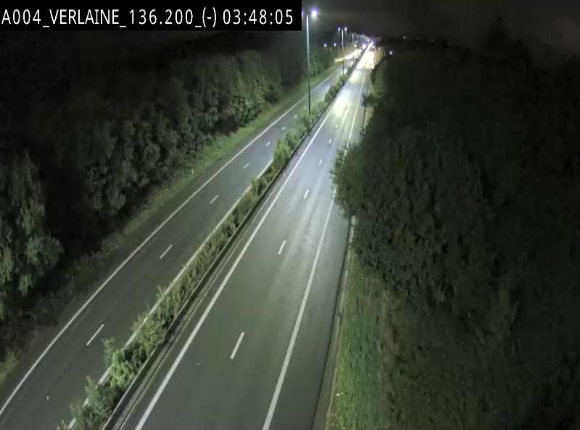 Webcam sur l'E411 à hauteur du pont surplombant la N40, à proximité de la sortie 26 Verlaine - Libramont-Chevigny. Vue orientée vers Namur