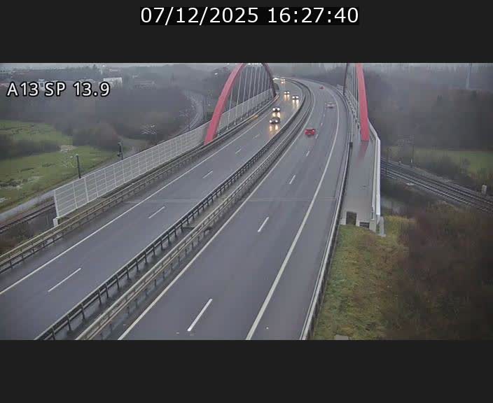 Traffic live webcam Luxembourg Kayl - A13 direction Esch-sur-Alzette/Luxembourg-ville - BK 13.9