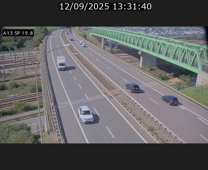 Traffic live webcam Luxembourg Croix de Bettembourg - A13 direction Esch-sur-Alzette - BK 19.8