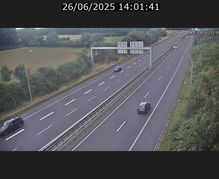 Traffic live webcam Luxembourg Croix de Bettembourg, rond-point d'Hellange - A13 direction Allemagne - BK 20.9
