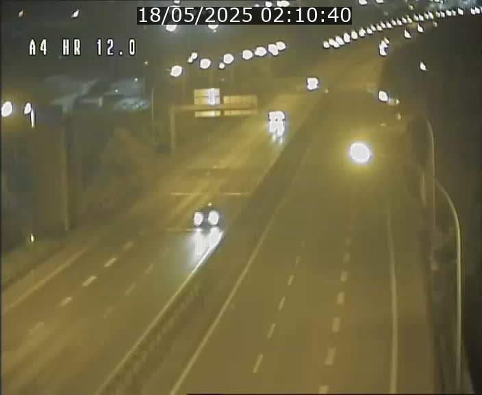 Traffic live webcam Luxembourg Jonction Foetz - A4 - BK 12.0 - direction Esch sur Alzette