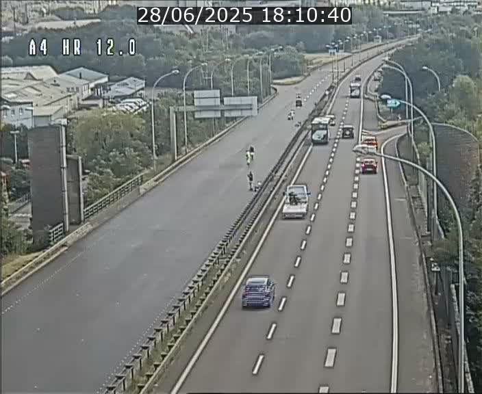 Traffic live webcam Luxembourg Jonction Foetz - A4 - BK 12.0 - direction Esch sur Alzette