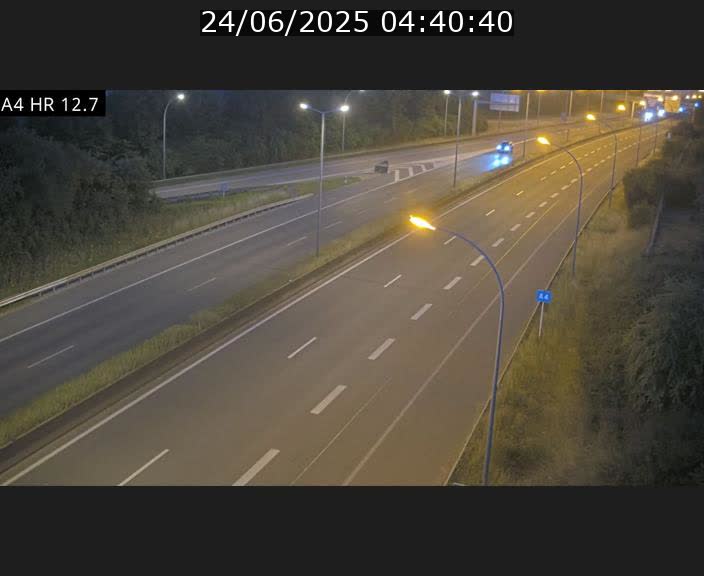 Traffic live webcam Luxembourg Esch sur Alzette - A4 - BK 12.7 - direction Esch-Belval