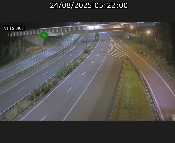 Traffic live webcam Luxembourg Jonction Grünewald - A1 direction Luxembourg-ville - BK 9.5