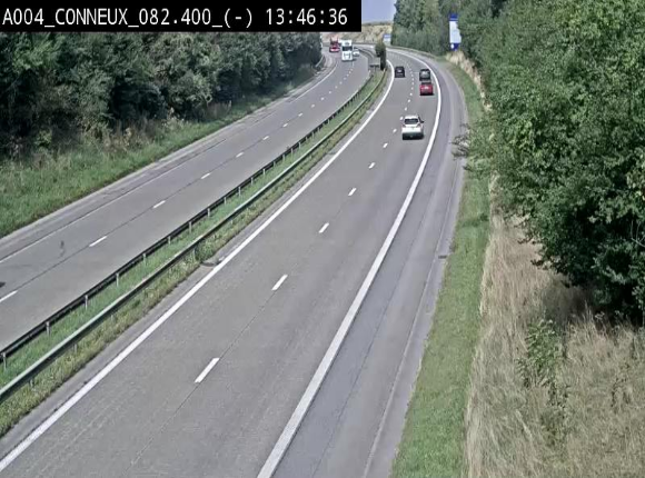 Webcam sur l'E411 avant les sorties 20 menant à Ciney, Dinant et Achêne. Vue orientée vers Namur