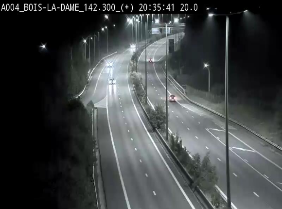 Webcam située entre la sortie 29 Neufchâteau et la jonction avec l'E25 en direction de Liège et Luxembourg