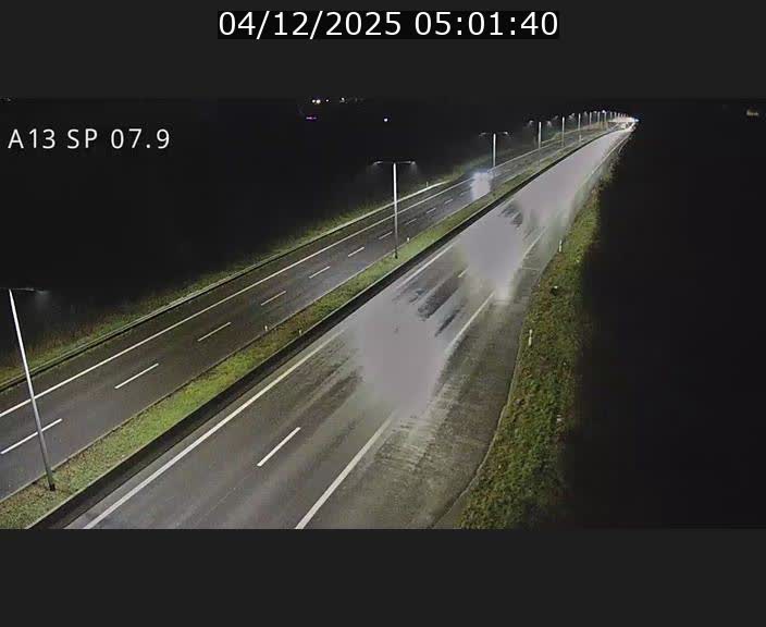 Traffic live webcam Luxembourg Jonction Lankelz - A13 direction Pétange - BK 7.9