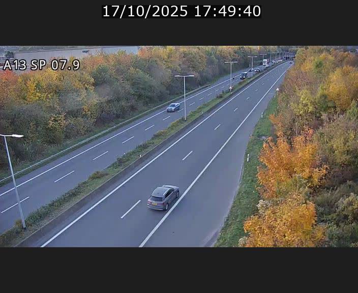 Traffic live webcam Luxembourg Jonction Lankelz - A13 direction Pétange - BK 7.9