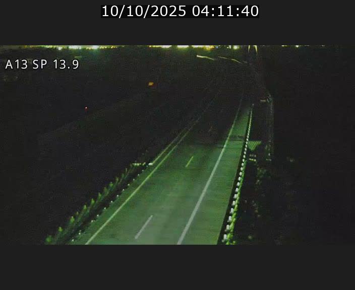 Traffic live webcam Luxembourg Kayl - A13 direction Esch-sur-Alzette/Luxembourg-ville - BK 13.9