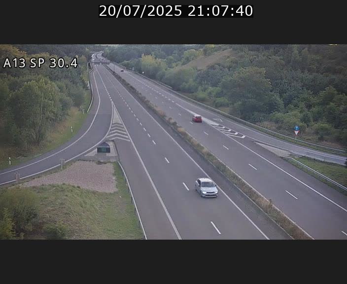 Traffic live webcam Luxembourg Altwies - A13 direction Luxembourg-ville - BK 30.4