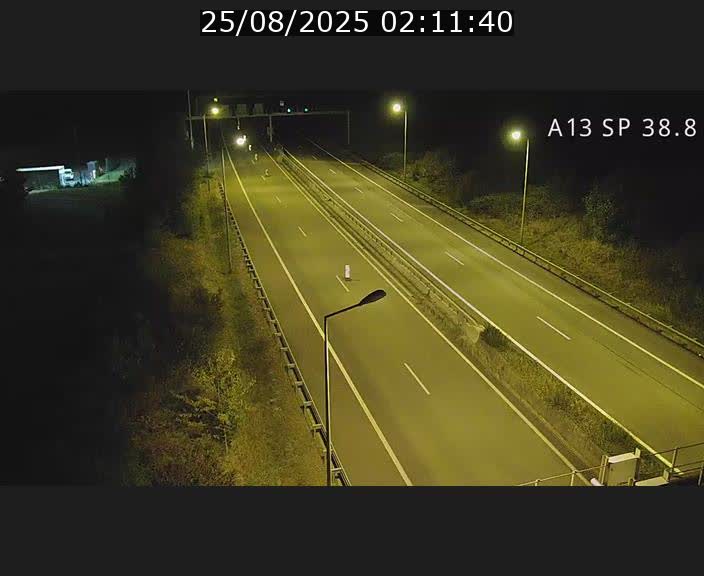 Webcam autoroute A13 à l'entrée ouest du tunnel Markusbierg à Schengen. Vue orientée vers le tunnel et l'Allemagne
