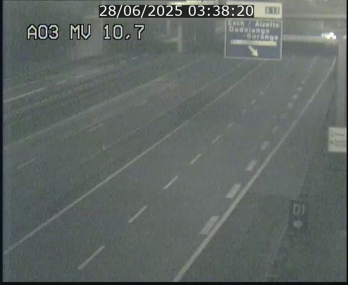 Traffic live webcam Luxembourg Croix de Bettembourg - A3 - BK 10.7 - direction France