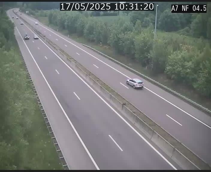 Caméra autoroute Luxembourg A7 - Passage à gibier Rëngelbour - direction Tunnel Grouft