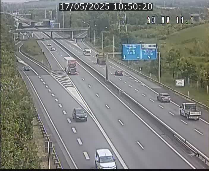Traffic live webcam Luxembourg Croix de Bettembourg A3 - BK 11.1 - direction Luxembourg-ville