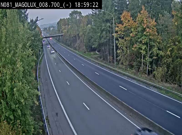 Webcam sur la N81 (E411) à hauteur de la jonction avec la N883. Vue orientée vers Arlon