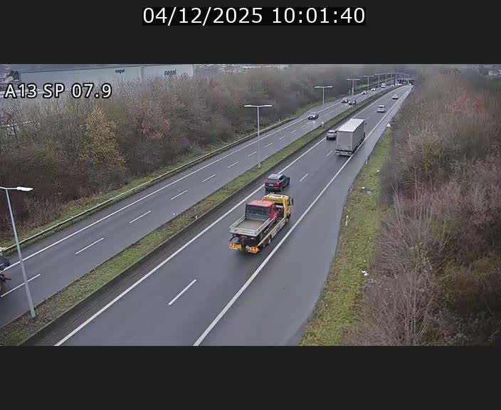 Traffic live webcam Luxembourg Jonction Lankelz - A13 direction Pétange - BK 7.9