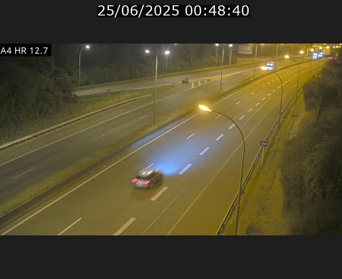 Traffic live webcam Luxembourg Esch sur Alzette - A4 - BK 12.7 - direction Esch-Belval