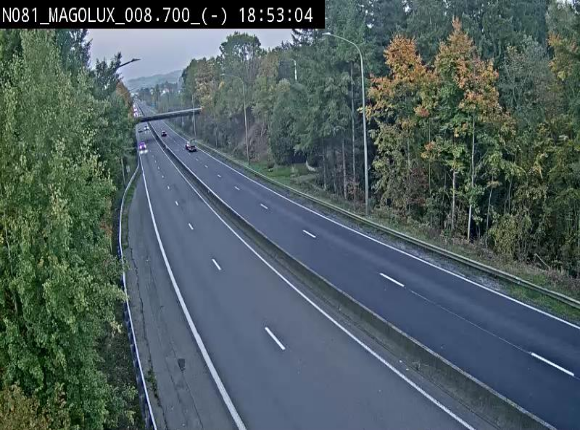 Webcam sur la N81 (E411) à hauteur de la jonction avec la N883. Vue orientée vers Arlon